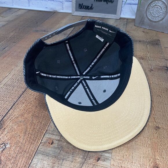 Nike True Pittsburgh PITT Panthers Snapback Cap Hat - Picture 4 of 10